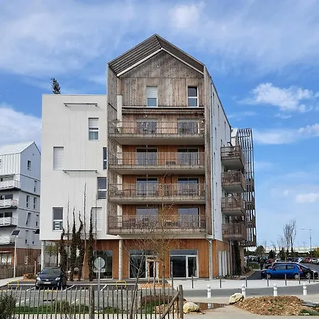Διαμέρισμα Bel Avec Terrasse *